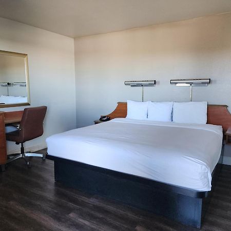 Motel 6 Barstow, Ca I15 And Lenwood Road Экстерьер фото