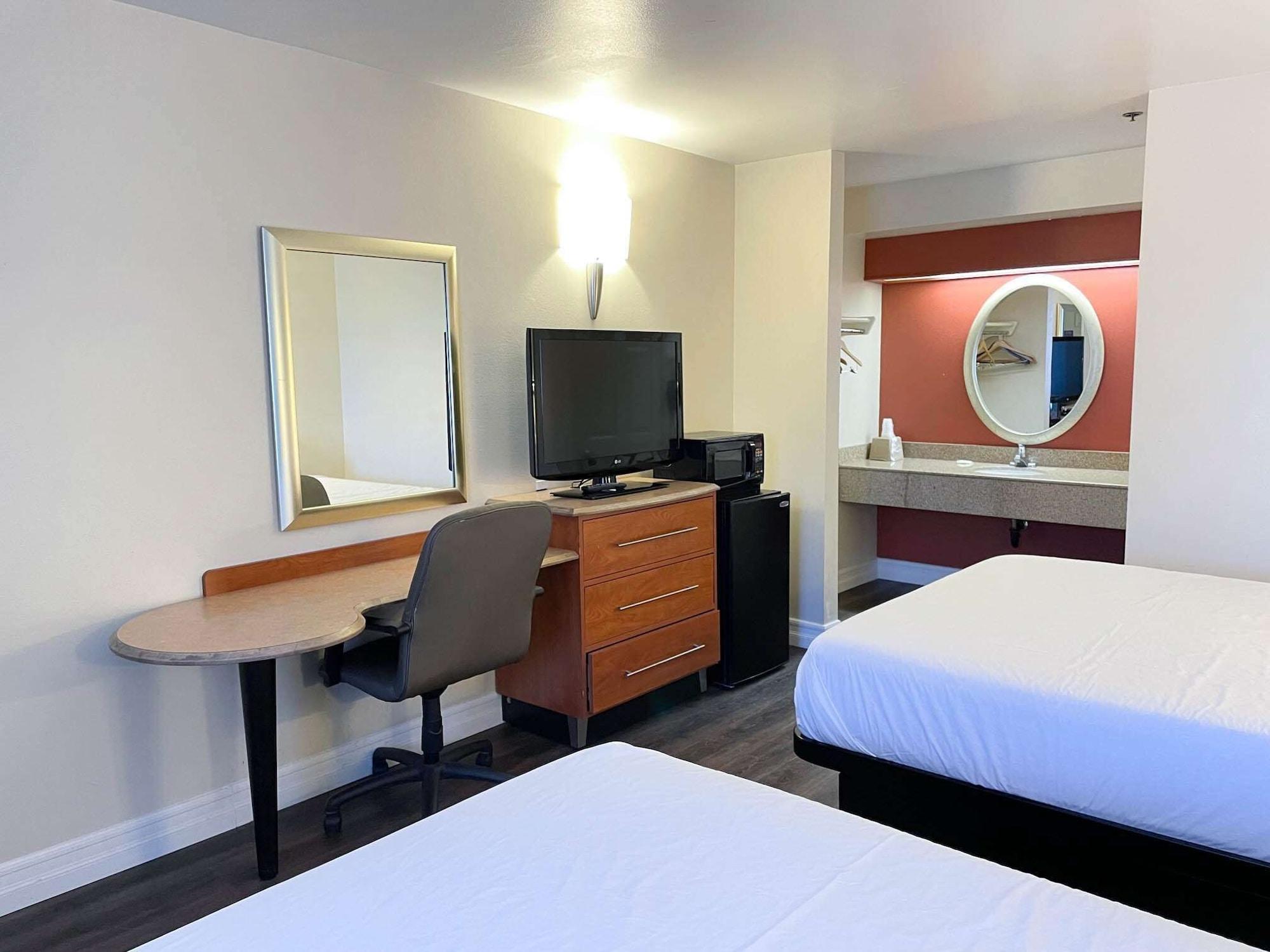 Motel 6 Barstow, Ca I15 And Lenwood Road Экстерьер фото